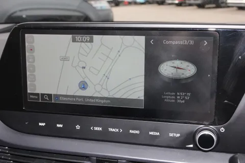 DA22WPP Hyundai i20 1.0T GDi 48V MHD Premium 5dr Thumbnail #26