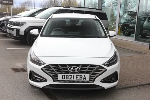 DB21EBA Hyundai i30 1.0T GDi Premium 5dr Thumbnail #3