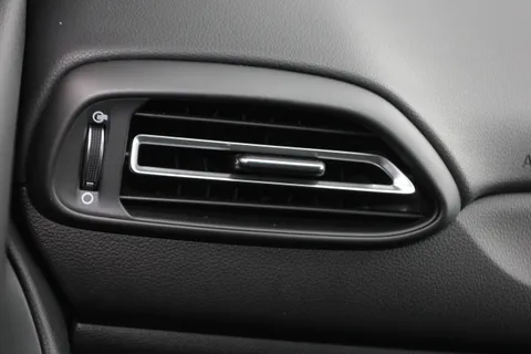 DB21EBA Hyundai i30 1.0T GDi Premium 5dr Thumbnail #10