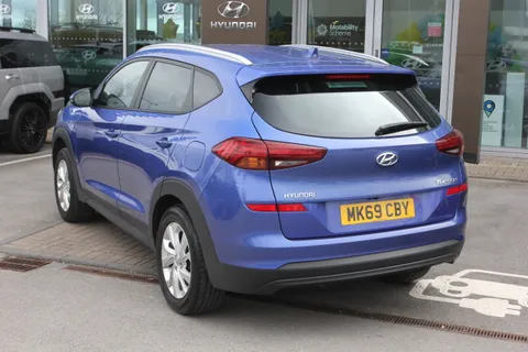 MK69CBY Hyundai Tucson 1.6 GDi SE Nav 5dr 2WD Thumbnail #4