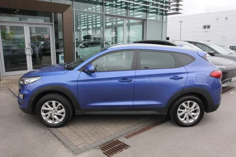 MK69CBY Hyundai Tucson 1.6 GDi SE Nav 5dr 2WD Thumbnail #7