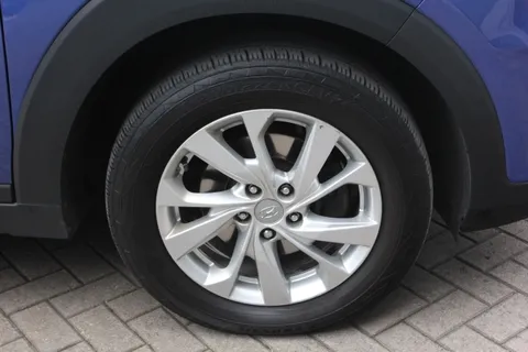 MK69CBY Hyundai Tucson 1.6 GDi SE Nav 5dr 2WD Thumbnail #9