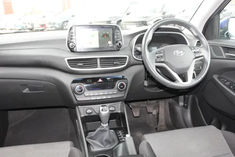 MK69CBY Hyundai Tucson 1.6 GDi SE Nav 5dr 2WD Thumbnail #16