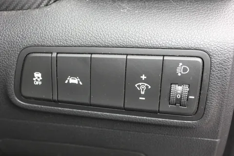 MK69CBY Hyundai Tucson 1.6 GDi SE Nav 5dr 2WD Thumbnail #21