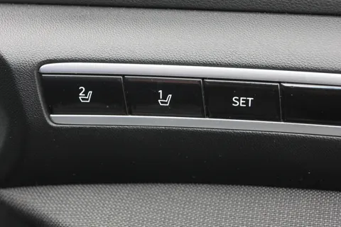 PK71JVZ Hyundai Tucson 1.6 TGDi Hybrid 230 Ultimate 5dr 2WD Auto Thumbnail #22