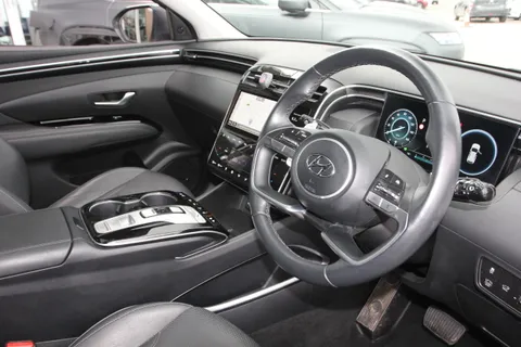 PK71JVZ Hyundai Tucson 1.6 TGDi Hybrid 230 Ultimate 5dr 2WD Auto Thumbnail #23