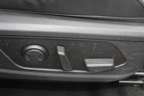 PK71JVZ Hyundai Tucson 1.6 TGDi Hybrid 230 Ultimate 5dr 2WD Auto Thumbnail #25