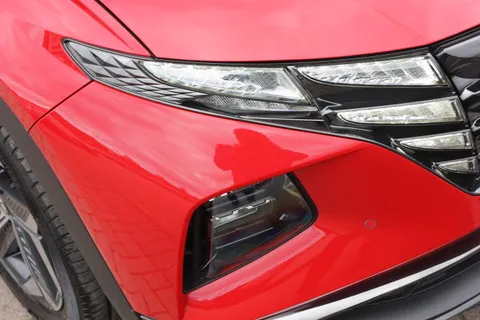 MT22TKY Hyundai Tucson 1.6 TGDi Hybrid 230 Premium 5dr 2WD Auto Thumbnail #4