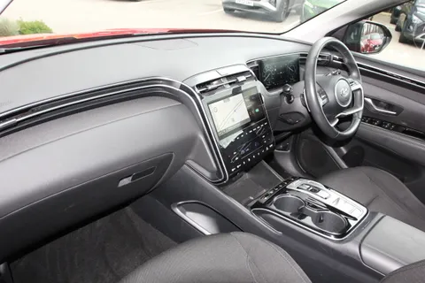 MT22TKY Hyundai Tucson 1.6 TGDi Hybrid 230 Premium 5dr 2WD Auto Thumbnail #9