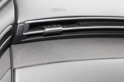 MT22TKY Hyundai Tucson 1.6 TGDi Hybrid 230 Premium 5dr 2WD Auto Thumbnail #10