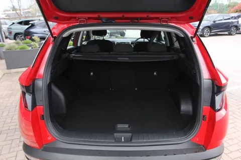 MT22TKY Hyundai Tucson 1.6 TGDi Hybrid 230 Premium 5dr 2WD Auto Thumbnail #14