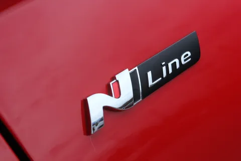 MW72VBN Hyundai Tucson 1.6 TGDi Hybrid 230 N Line 5dr 2WD Auto Thumbnail #6