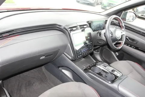 MW72VBN Hyundai Tucson 1.6 TGDi Hybrid 230 N Line 5dr 2WD Auto Thumbnail #10