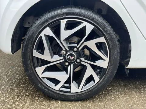 ML23WCD Hyundai i10 1.0 T-GDi N Line 5dr Thumbnail #8