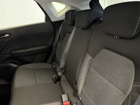 DS22WBP Renault Captur 1.0 TCE 90 Iconic Edition 5dr Thumbnail #10