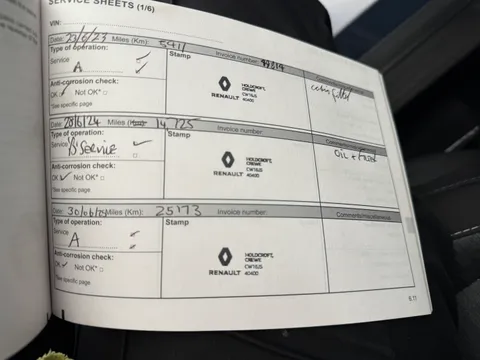 DS22WBP Renault Captur 1.0 TCE 90 Iconic Edition 5dr Thumbnail #17