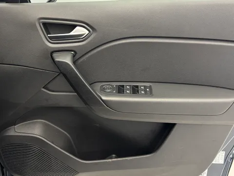 DS22WBP Renault Captur 1.0 TCE 90 Iconic Edition 5dr Thumbnail #18