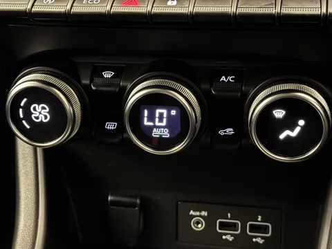 DS22WBP Renault Captur 1.0 TCE 90 Iconic Edition 5dr Thumbnail #27