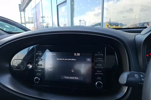 DY23JZL Toyota Aygo X 1.0 VVT-i Pure 5dr Auto Thumbnail #37