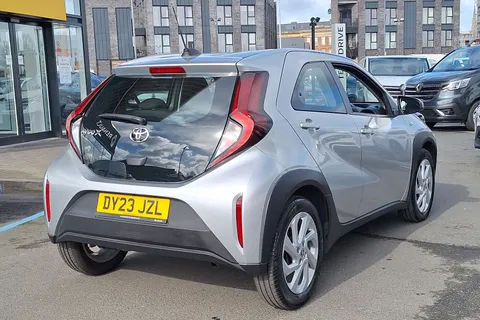 DY23JZL Toyota Aygo X 1.0 VVT-i Pure 5dr Auto Thumbnail #22