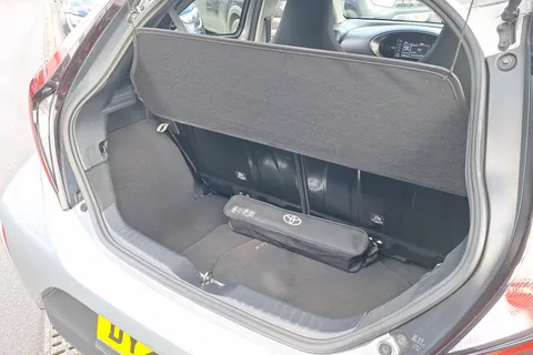 DY23JZL Toyota Aygo X 1.0 VVT-i Pure 5dr Auto Thumbnail #21