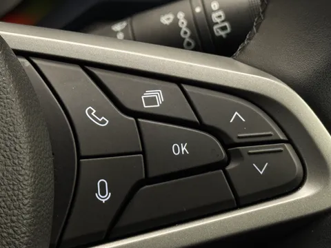 DV25HFY Dacia Duster 1.6 Hybrid 140 Journey 5dr Auto Thumbnail #21