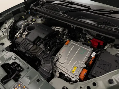 DV25HFY Dacia Duster 1.6 Hybrid 140 Journey 5dr Auto Thumbnail #27