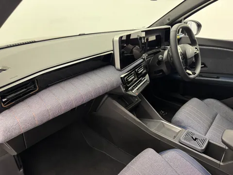 DY25OEN Renault 4 110kW Techno 52kWh Comfort range 5dr Auto Thumbnail #12