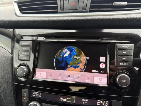 13 of 25 for Nissan Qashqai 1.3 DiG-T Acenta Premium 5dr