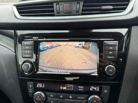 14 of 25 for Nissan Qashqai 1.3 DiG-T Acenta Premium 5dr