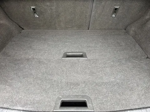 18 of 25 for Nissan Qashqai 1.3 DiG-T Acenta Premium 5dr