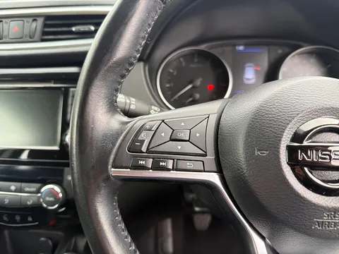 23 of 25 for Nissan Qashqai 1.3 DiG-T Acenta Premium 5dr