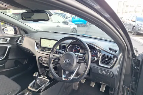 RF21ECA Kia Ceed 1.0T GDi ISG GT-Line 5dr Thumbnail #31
