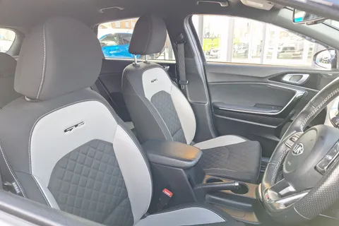RF21ECA Kia Ceed 1.0T GDi ISG GT-Line 5dr Thumbnail #32