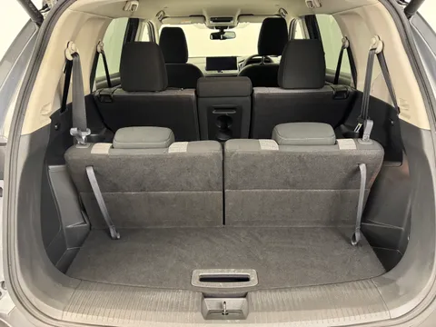 DY25BFZ Nissan X-Trail 1.5 MHEV 163 N-Connecta 5dr [7 Seat] Xtronic Thumbnail #14