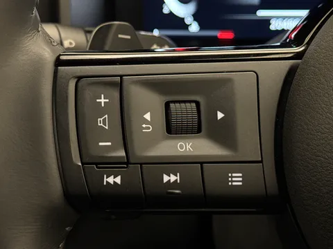 DY25BFZ Nissan X-Trail 1.5 MHEV 163 N-Connecta 5dr [7 Seat] Xtronic Thumbnail #26