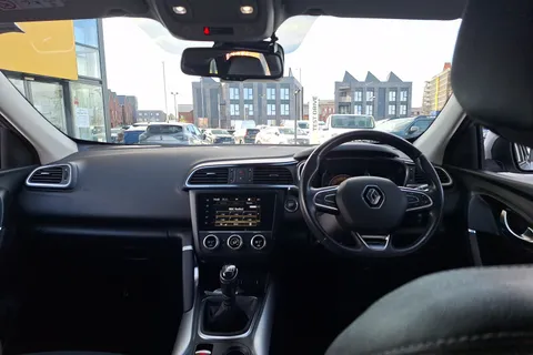 BP21UWW Renault Kadjar 1.3 TCE S Edition 5dr Thumbnail #4