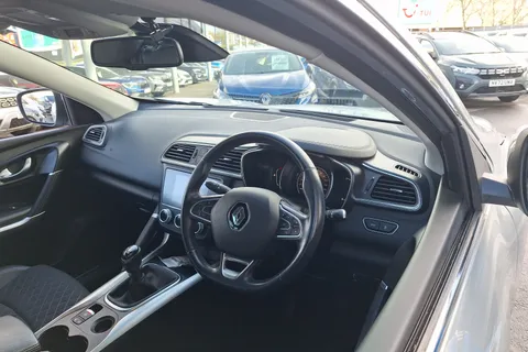 BP21UWW Renault Kadjar 1.3 TCE S Edition 5dr Thumbnail #21