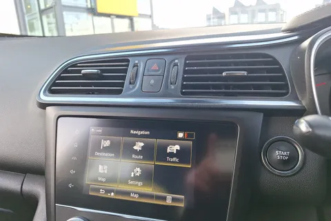 BP21UWW Renault Kadjar 1.3 TCE S Edition 5dr Thumbnail #36