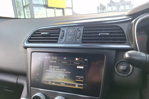 BP21UWW Renault Kadjar 1.3 TCE S Edition 5dr Thumbnail #38