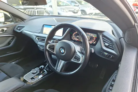 YA73EJL BMW 2 Series M235i xDrive 4dr Step Auto Thumbnail #24