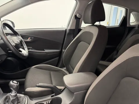 14 of 36 for Hyundai Kona 1.0T GDi Play Edition 5dr