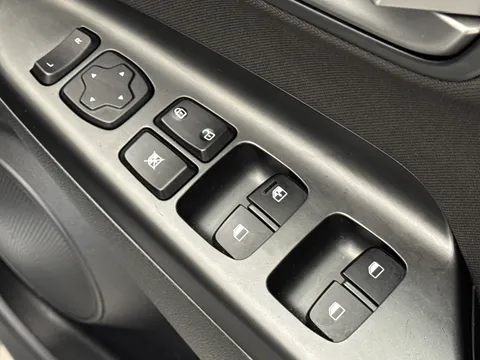 19 of 36 for Hyundai Kona 1.0T GDi Play Edition 5dr