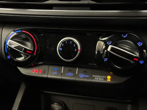 25 of 35 for Hyundai Kona 1.0 TGDi 48V MHEV SE Connect 5dr