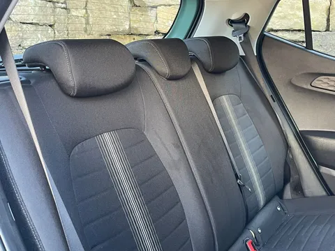 MT23JXG Hyundai i10 1.0 MPi SE Connect 5dr Thumbnail #10