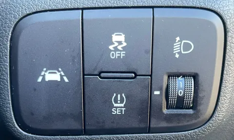 MT23JXG Hyundai i10 1.0 MPi SE Connect 5dr Thumbnail #14