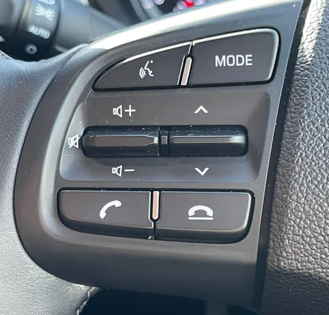 MT23JXG Hyundai i10 1.0 MPi SE Connect 5dr Thumbnail #16