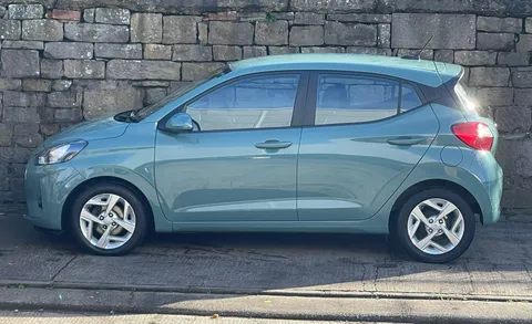 MT23JXG Hyundai i10 1.0 MPi SE Connect 5dr Thumbnail #4