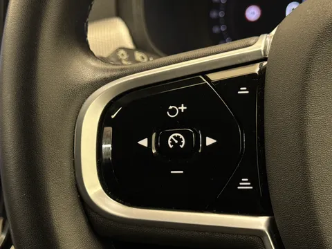 OU22KWD Volvo V90 2.0 B5P R DESIGN 5dr Auto Thumbnail #22