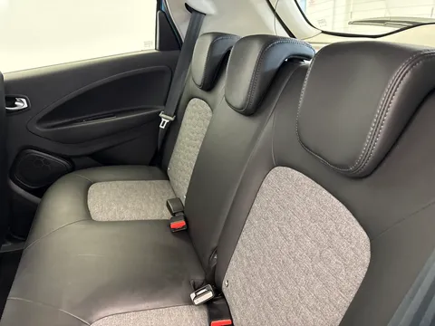 PN70LFM Renault Zoe 100kW i GT Line R135 50kWh 5dr Auto Thumbnail #10